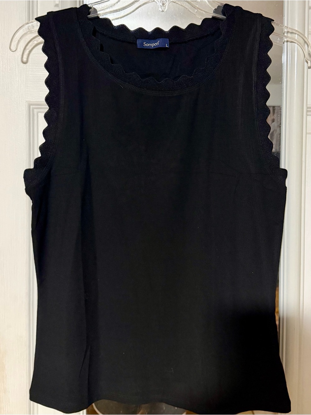 Black Scallop-Edge Sleeveless Top